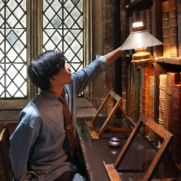 安冨 堅